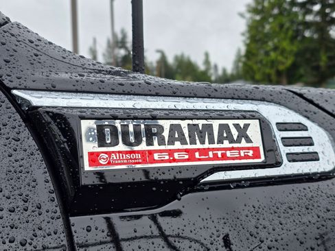 New 2025 GMC Sierra 3500 SLT w/ SLT Premium Package image 13