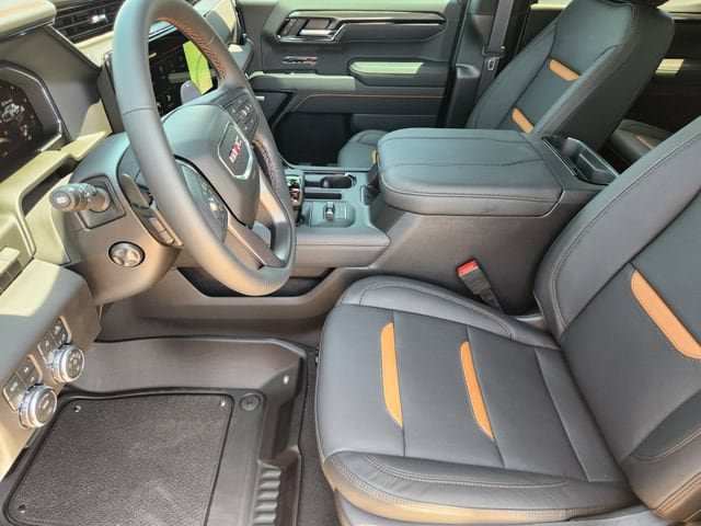 New 2026 GMC Sierra 1500 AT4 w/ Technology Package AWD/4WD image 11