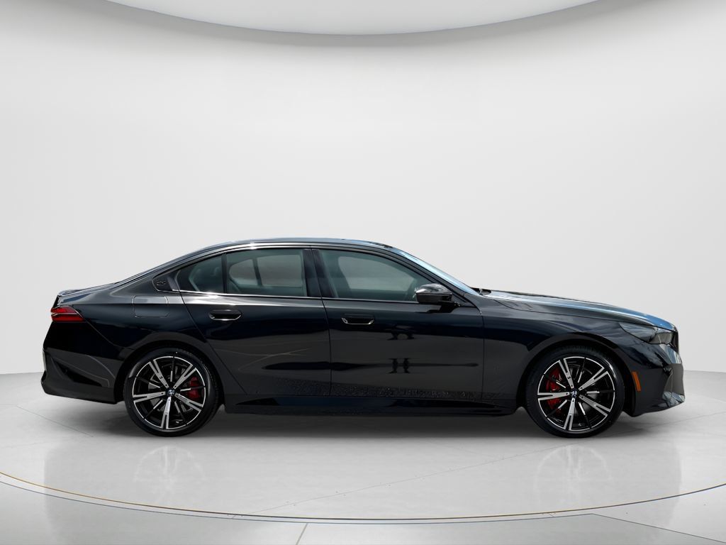 New 2027 BMW 550e xDrive w/ Premium Package AWD/4WD image 4