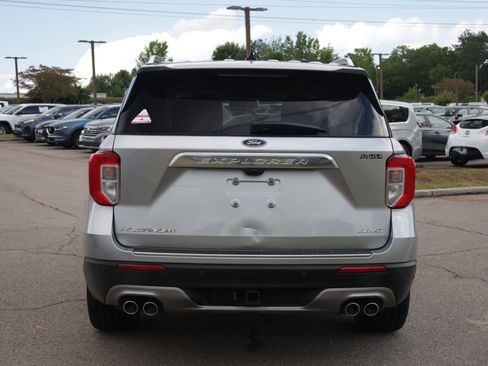 Used 2021 Ford Explorer Platinum w/ Equipment Group 601A AWD/4WD image 4