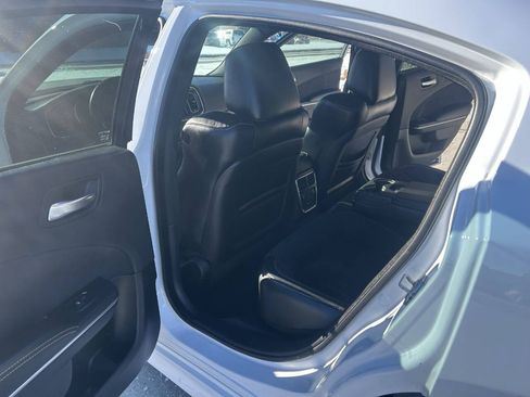 Used 2018 Dodge Charger SRT w/ Technology Group image 27