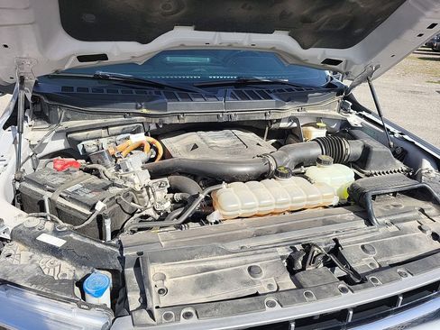 Used 2023 Ford F150 Lariat w/ FX4 Off-Road Package image 17