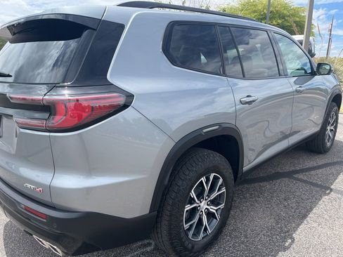 Used 2024 GMC Acadia AT4 AWD/4WD image 8