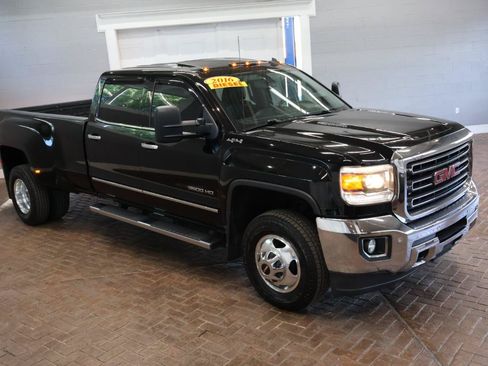 Used 2015 GMC Sierra 3500 SLT w/ Duramax Plus Package AWD/4WD image 25