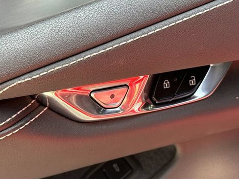 Used 2020 Chevrolet Corvette Stingray Preferred Conv w/ 2LT Preferred Equipment Group RWD image 18