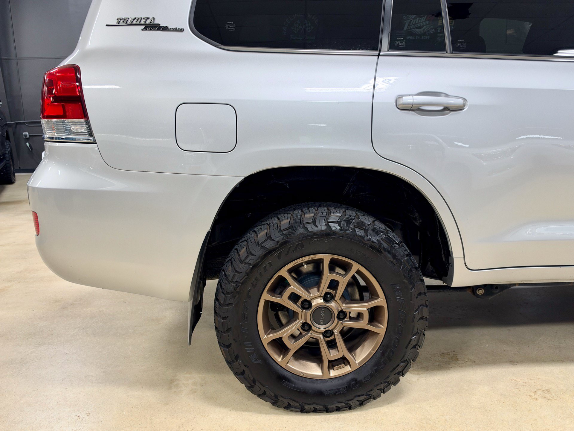 Used 2021 Toyota Land Cruiser Heritage Edition AWD/4WD image 15