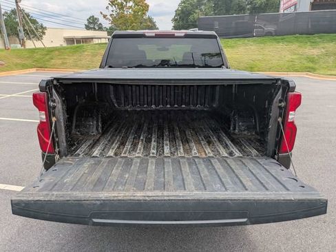Used 2021 Chevrolet Silverado 1500 RST w/ LPO, Dark Essentials Package AWD/4WD image 13