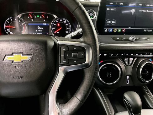 Used 2025 Chevrolet Blazer LT AWD/4WD image 23