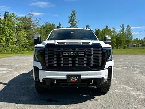 Used 2025 GMC Sierra 2500 Denali Ultimate AWD/4WD image 8