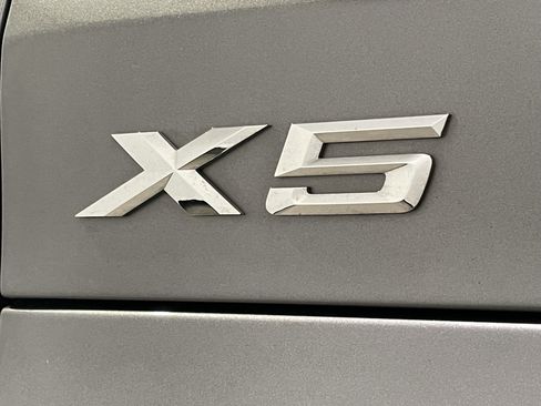 Used 2025 BMW X5 xDrive40i w/ Premium Package AWD/4WD image 24