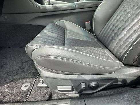 Used 2026 Genesis G70 2.5T Prestige RWD image 18