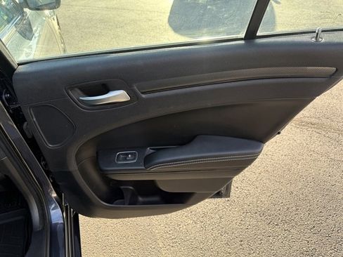 Used 2016 Chrysler 300 S image 46