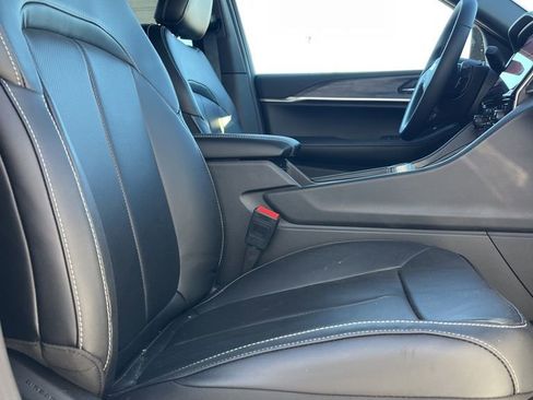 New 2025 Jeep Grand Cherokee Limited 4xe image 10