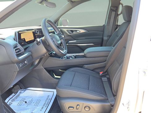 New 2026 Chevrolet Traverse LT w/ Midnight/Sport Edition image 11