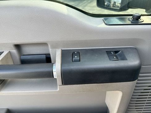 Used 2010 Ford F350 XLT image 19