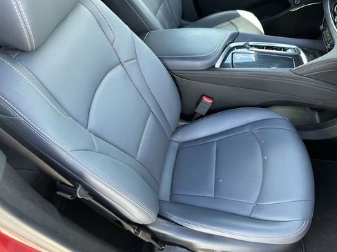 Certified 2023 Buick Enclave Essence FWD image 27