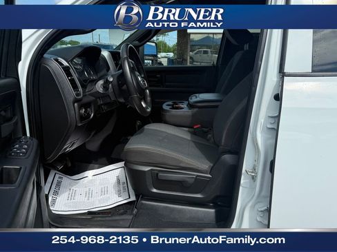 Used 2024 RAM 3500 Tradesman w/ Chrome Appearance Group image 10