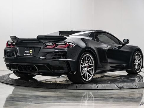 Used 2024 Chevrolet Corvette Z06 RWD image 22