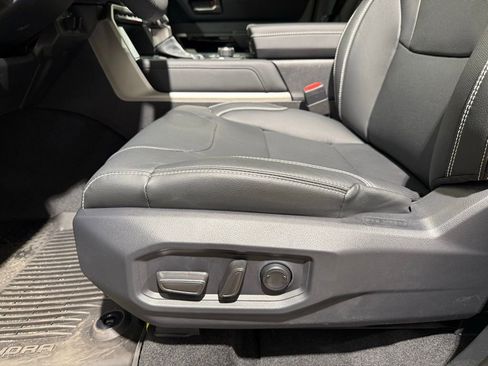 New 2026 Toyota Tundra Limited AWD/4WD image 12