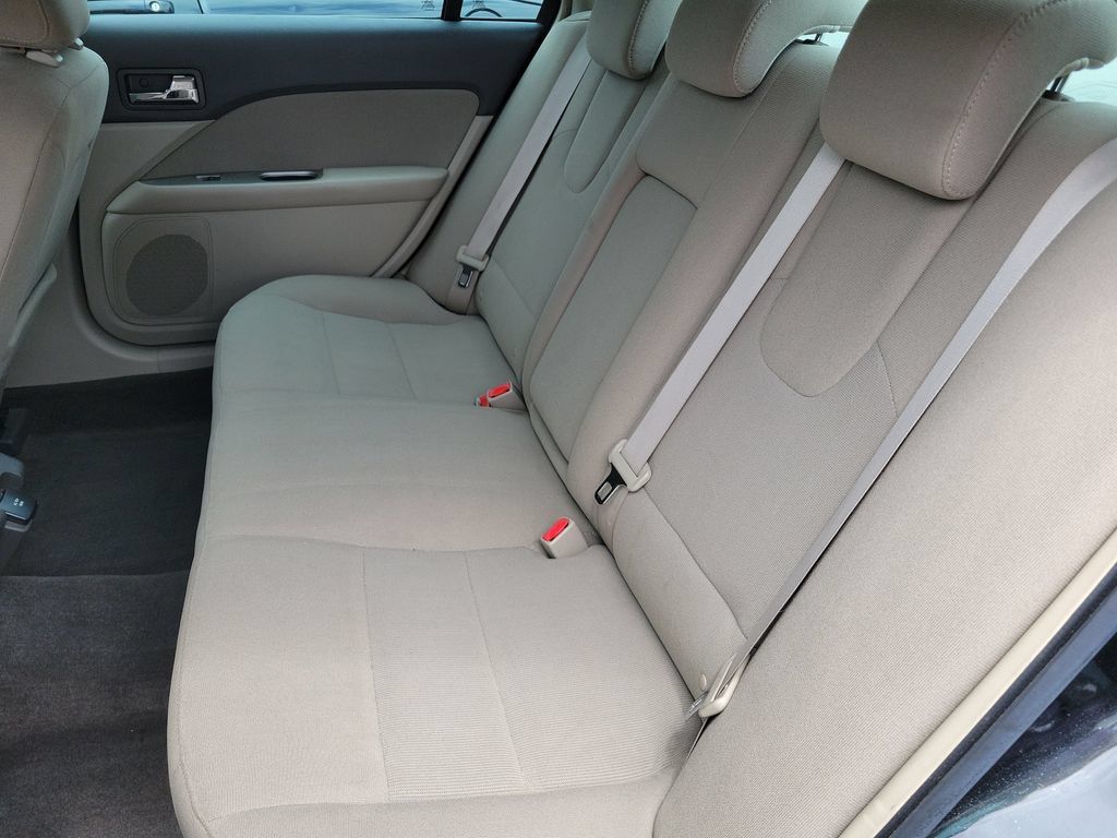 Used 2010 Ford Fusion Hybrid FWD image 10