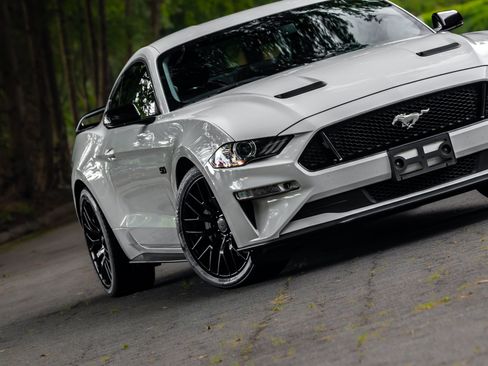 Used 2020 Ford Mustang GT Premium RWD image 22