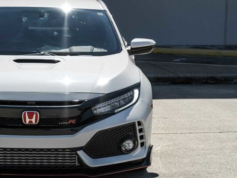 Used 2017 Honda Civic Type R image 52