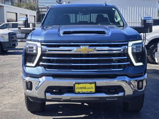 Used 2024 Chevrolet Silverado 2500 LTZ w/ LTZ Premium Texas Edition video 2