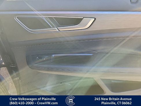 New 2026 Volkswagen Atlas Cross Sport SE image 45