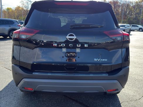 Certified 2023 Nissan Rogue SV image 7