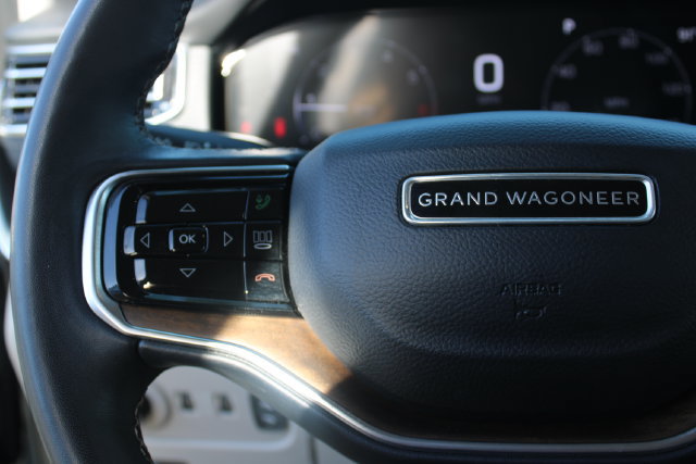 Used 2023 Jeep Grand Wagoneer L 4WD w/ Flexible Seating Group image 23