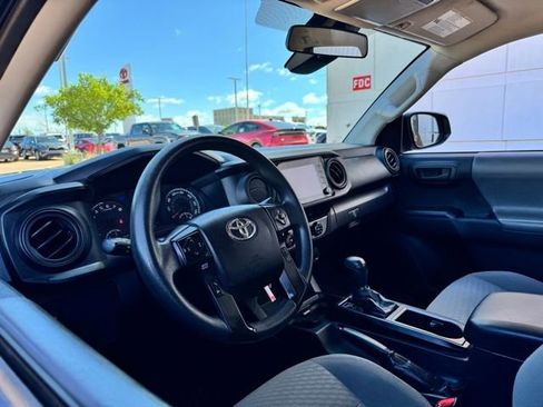 Used 2022 Toyota Tacoma SR w/ SR Convenience Package image 42