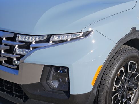 Used 2023 Hyundai Santa Cruz SEL Premium w/ Cargo Package image 12