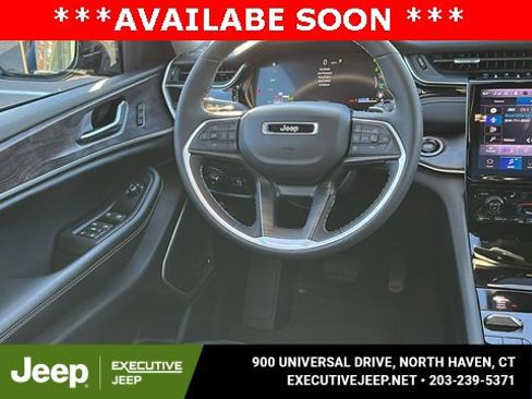 Used 2023 Jeep Grand Cherokee 4WD 4xe w/ Luxury Tech Group II image 25