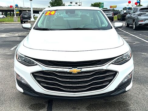 Used 2024 Chevrolet Malibu LT FWD image 11