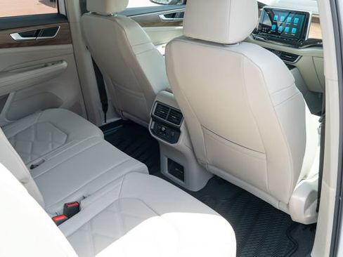 New 2026 Volkswagen Atlas SE FWD image 39