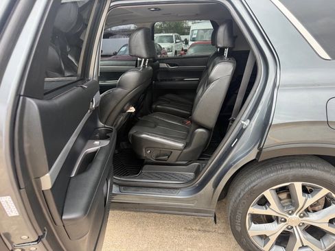 Used 2021 Hyundai Palisade SEL w/ Premium Package image 6