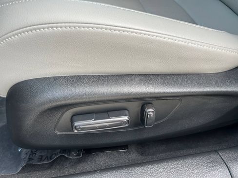 Certified 2025 Honda Civic Sport Touring image 23