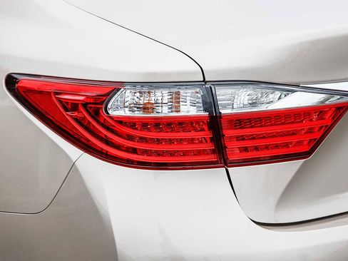 Used 2013 Lexus ES 350 image 8