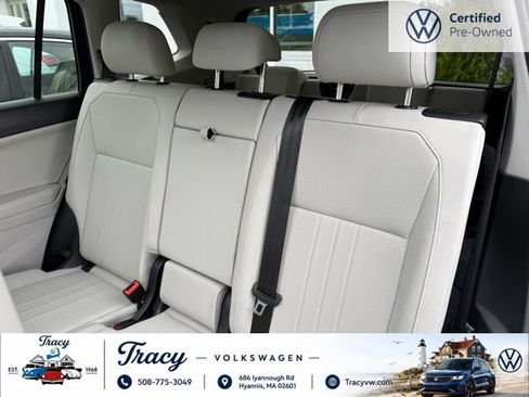 Certified 2023 Volkswagen Tiguan SE w/ Panoramic Sunroof Package FWD image 16