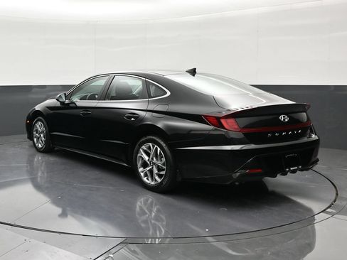 Used 2023 Hyundai Sonata SEL FWD image 3