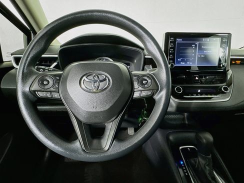 Used 2020 Toyota Corolla LE FWD image 10