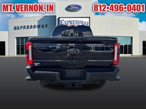 Used 2024 Ford F350 Lariat w/ Black Appearance Package AWD/4WD image 5