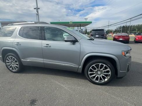 Used 2023 GMC Acadia Denali AWD/4WD image 9