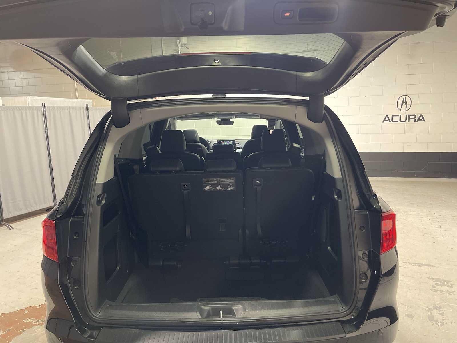 Used 2024 Honda Odyssey Touring image 19