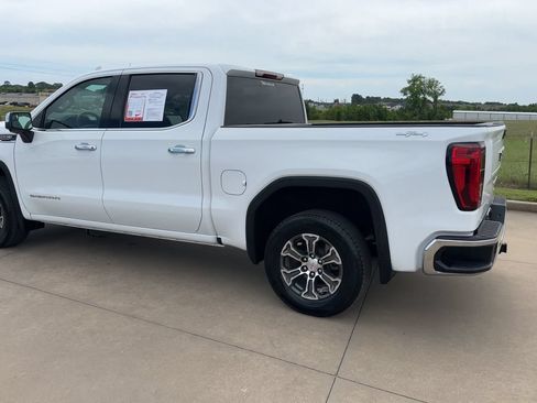 Used 2025 GMC Sierra 1500 SLT AWD/4WD image 7