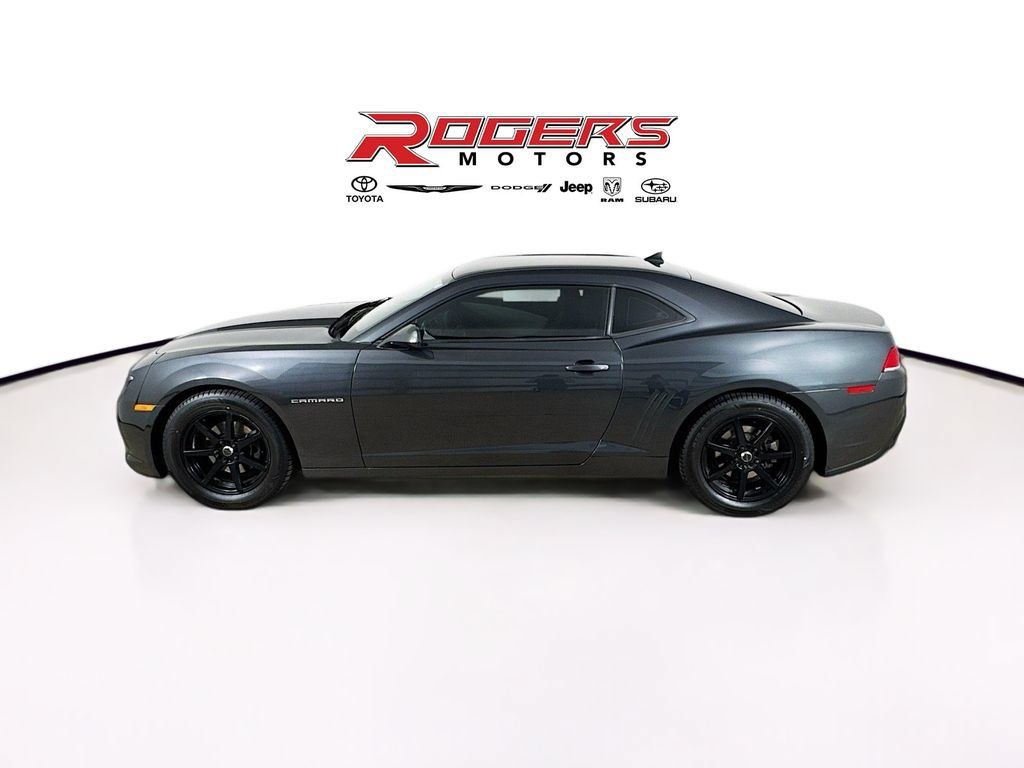 Used 2015 Chevrolet Camaro LS RWD image 4