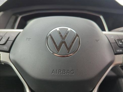 Used 2024 Volkswagen Jetta SE image 21