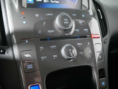 Used 2015 Chevrolet Volt w/ Enhanced Safety Package 1 FWD image 23