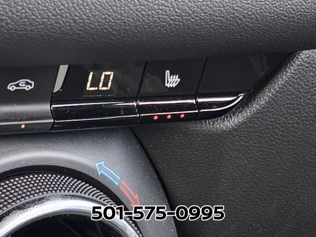 Used 2024 Chevrolet Blazer LT FWD image 25