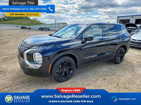 Used 2023 Mitsubishi Outlander SE AWD/4WD image 1